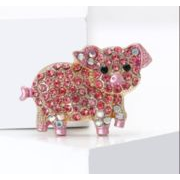 「限定販売」ブローチ　 ハンドメイド  アクセサリー ブローチ　クリスマス　ブタ　ブローチ　