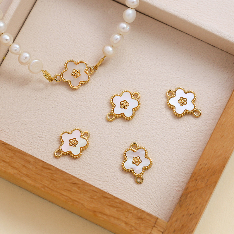 シェルパーツ 花 アクセサリーパーツ ネックレス ピアス 手芸品 フラワーモチーフ 貝殻 デコパーツ 2カン付