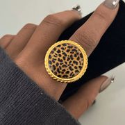 指輪　ステンレス リング「高品質」アクセサリー アレルギー対応 デザインリング　18Kコーティング