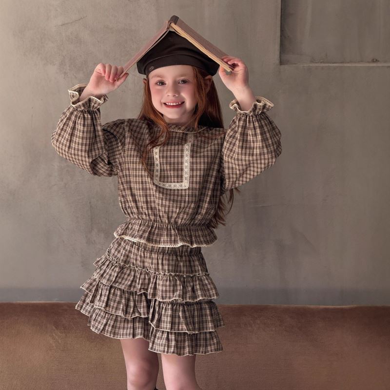 2025秋新品 otaly★子供服　セットアップ★90cm～140cm 2色