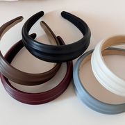 PUカチューシャ　ヘアアクセサリー　レディース　デザイン　韓国風　髪飾り