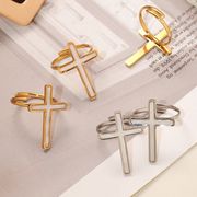 サージカルステンレス十字架ピアス　指輪　アクセサリー　金属アレルギー対応　18kコーティング