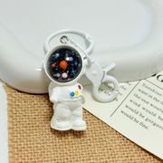 クリエイティブ宇宙飛行士キーホルダー　宇宙人チャーム バッグペンダント 記念品