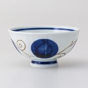 〈ＳＡＬＥ〉【波佐見焼】 丸紋唐草 軽面軽量飯碗 大・青　日本製