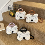 キッズ ミニバッグ 犬 ぬいぐるみ ハンドバッグ 可愛い 子供 小銭入れ 冬