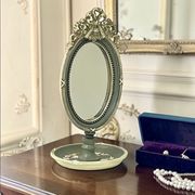 アンティーク調 スタンドミラー 卓上ミラー リボン装飾 アクセサリートレイ付き 鏡