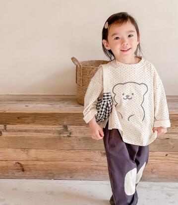 子供用アパレル　Tシャツ　2色　長袖　80-130