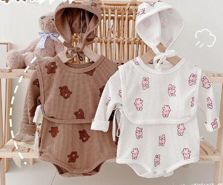 子供用アパレル　ロンパース　3点セット　帽子と涎がけ付き　66-90