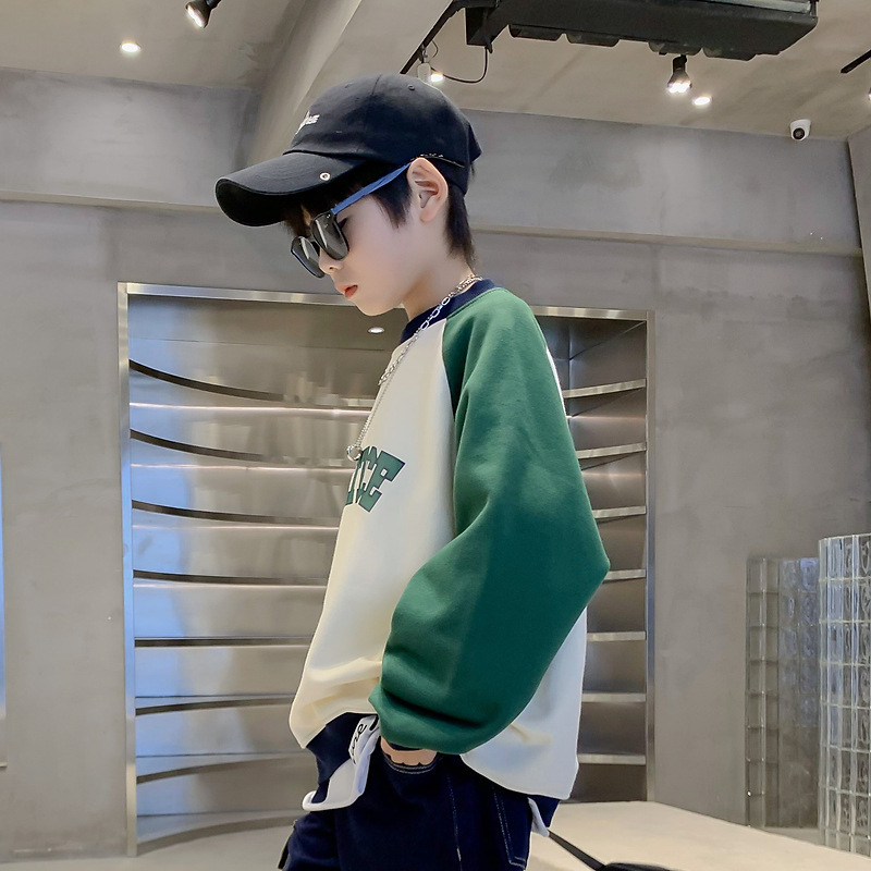 トップス、パーカー、男の子、子供服、 ファッション、キッズ服、春着