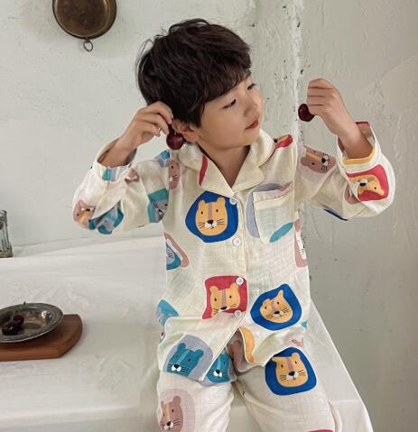 人気激安　キッズ用アパレル　パジャマ　ルーム服　90-130