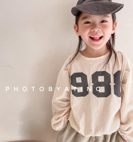 子供用アパレル　Tシャツ　2色　長袖　80-130