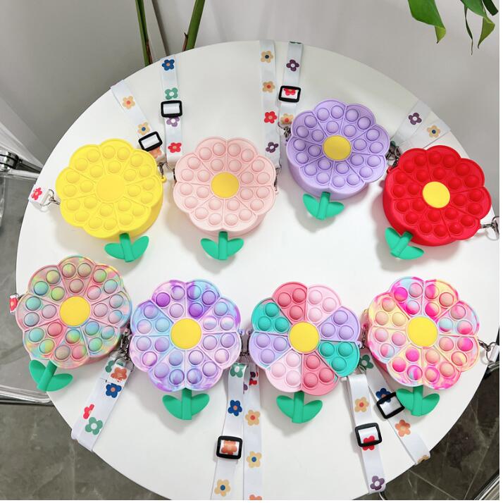 減圧小銭入れ，大人気 おもちゃ プッシュポップキーボード 創意バッグ ins大人気★ファッション小銭入れ