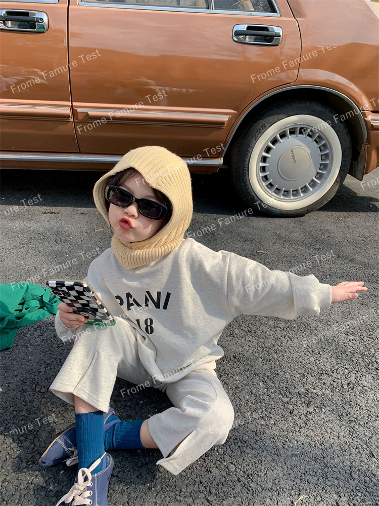 子供服、セーター、セットアップ、パーカー、トップス、春着