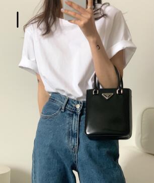 Tシャツ　メンズ　夏新作　ファッショントップス　 半袖Tシャツ