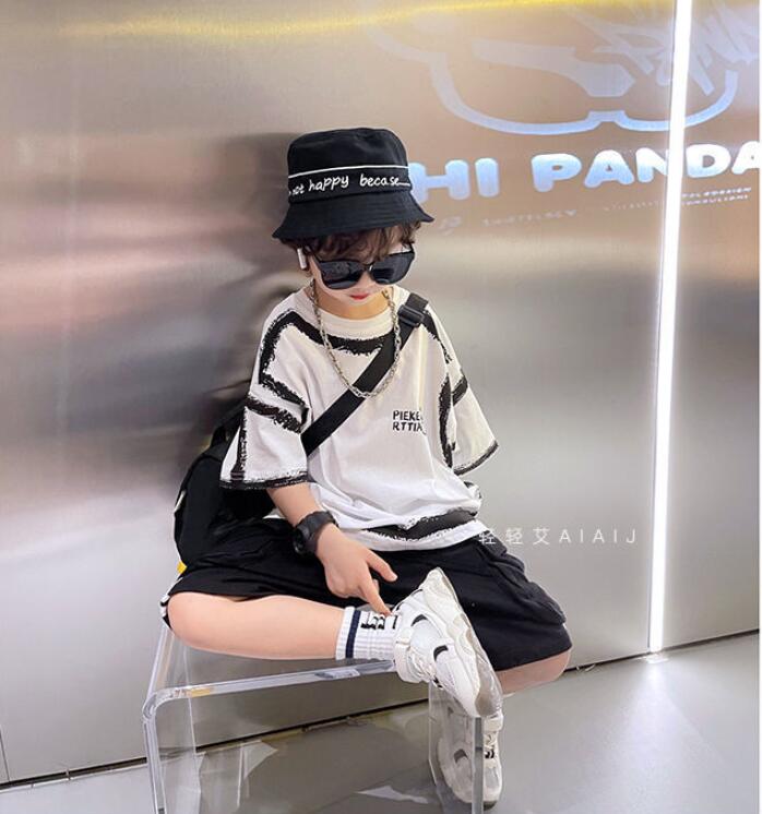 子供服夏服★男の子半袖Tシャツ★ファッショ半袖Tシャツ子供夏服★韓国風子供夏服★100-150
