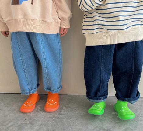 子供用アパレル　ズボン　パンツ　80-140