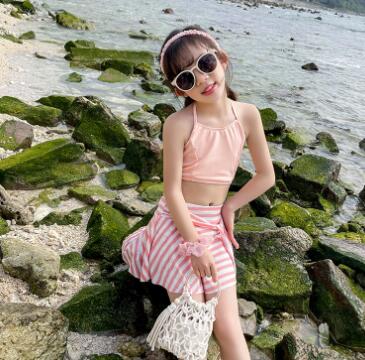 夏新作　超人気子供水着☆半袖☆キッズ☆女の子☆ビーチ☆可愛い☆温泉