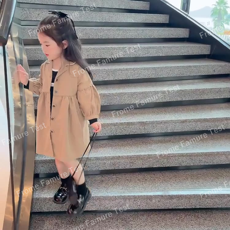 ウインドブレーカー、春着、ジャケット、コート、子供服、トップス、女の子