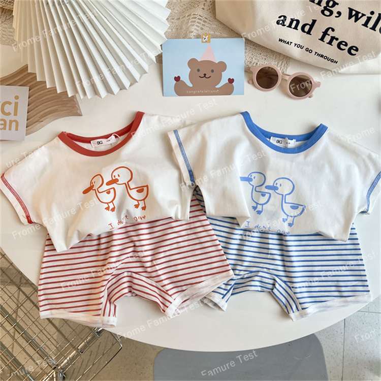 子供服　半袖　パンツ　夏着　韓国風　セットアップ　上下セット　シンプル　夏着