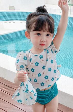 子供用アパレル　 水着　2点セット　80-130