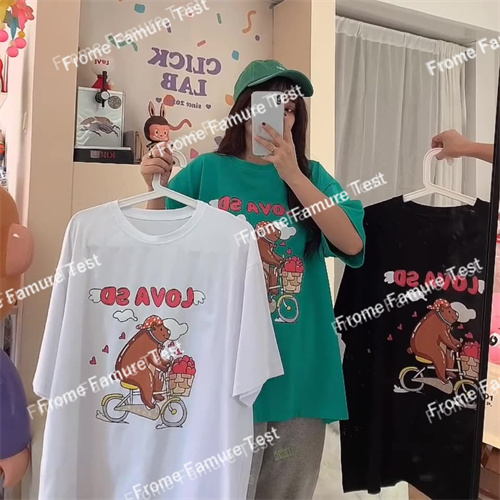 Tシャツ　　　　レディース　　　　ファッション　　春夏　　半袖