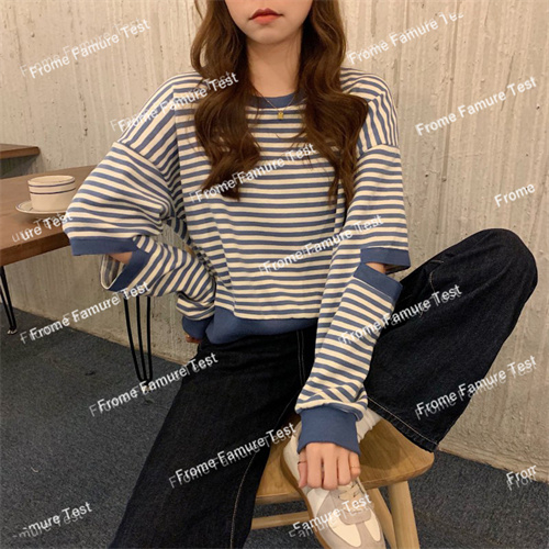 長袖Tシャツ   　レディース　　ルーズTシャツ　　ファッション　　春秋
