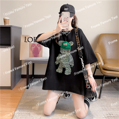 Tシャツ　　　　レディース　　　　ファッション　　春夏　　半袖    　熊柄