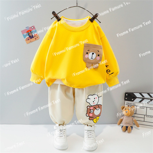 子供服　　キッズ女の子　　春秋　　ファッション　スポーツ　スッツ